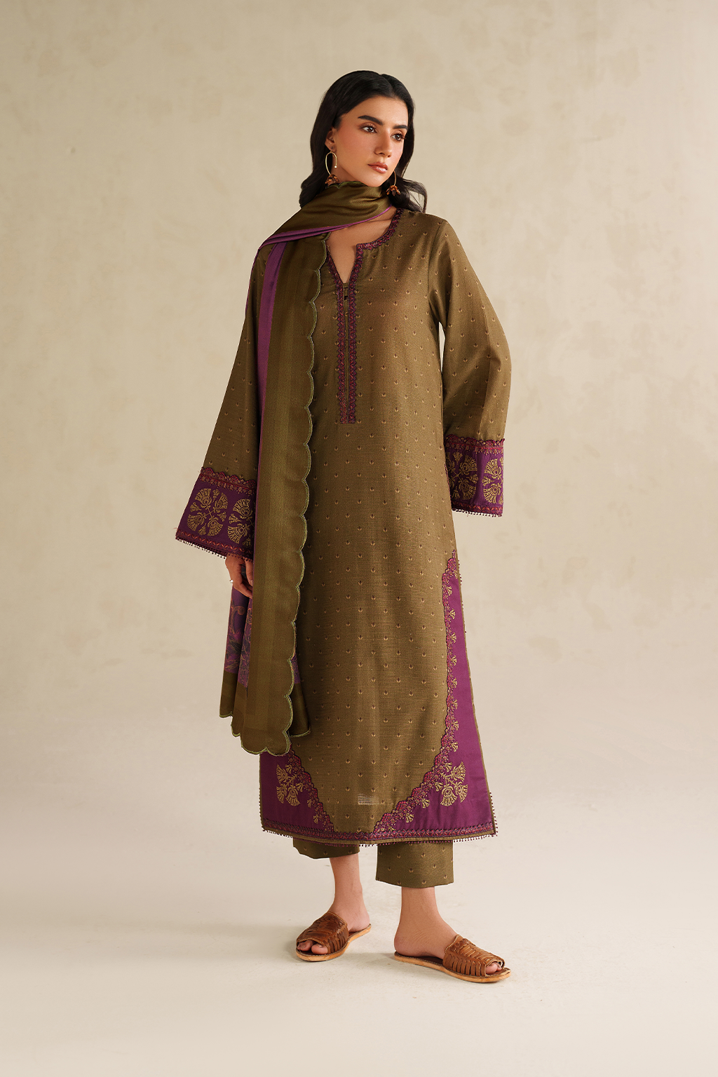 UE-573 Printed Khaddar