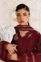 UE-682 Embroidered Lawn