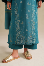 UE-587 Embroidered Khaddar - Iznik