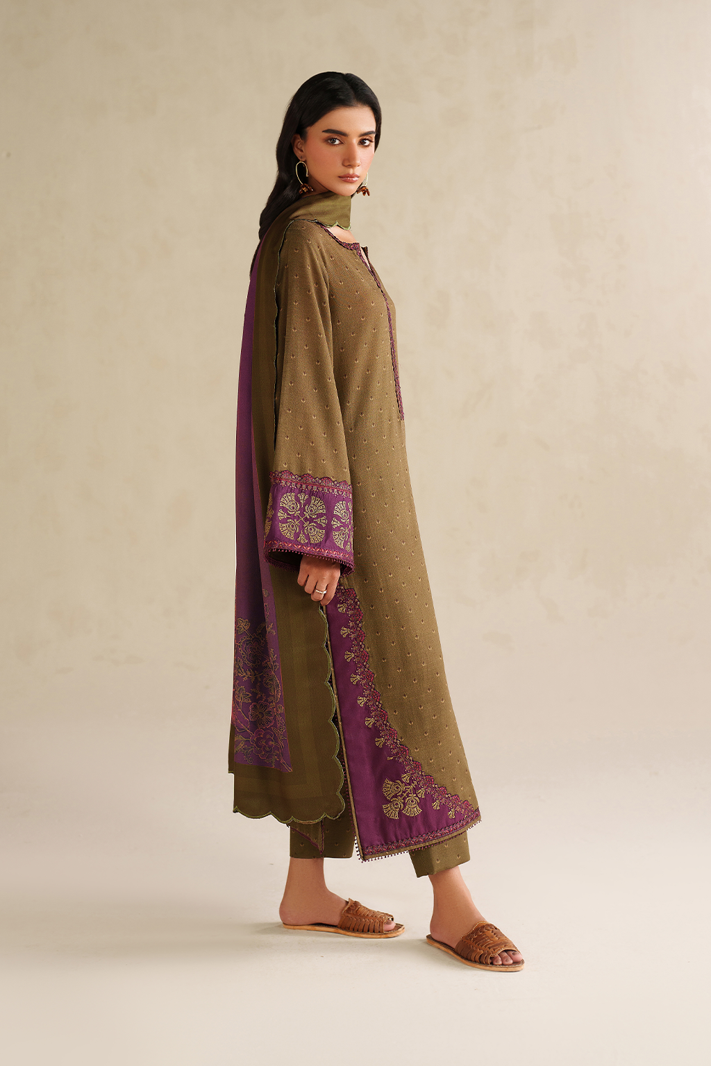 UE-573 Printed Khaddar