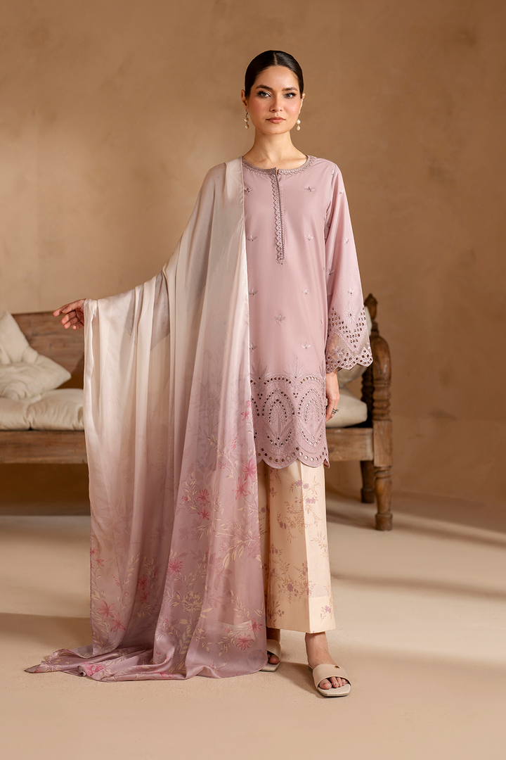 UE-470 Embroidered Lawn - Iznik