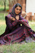 IPK-09 Embroidered Khaddar - Iznik