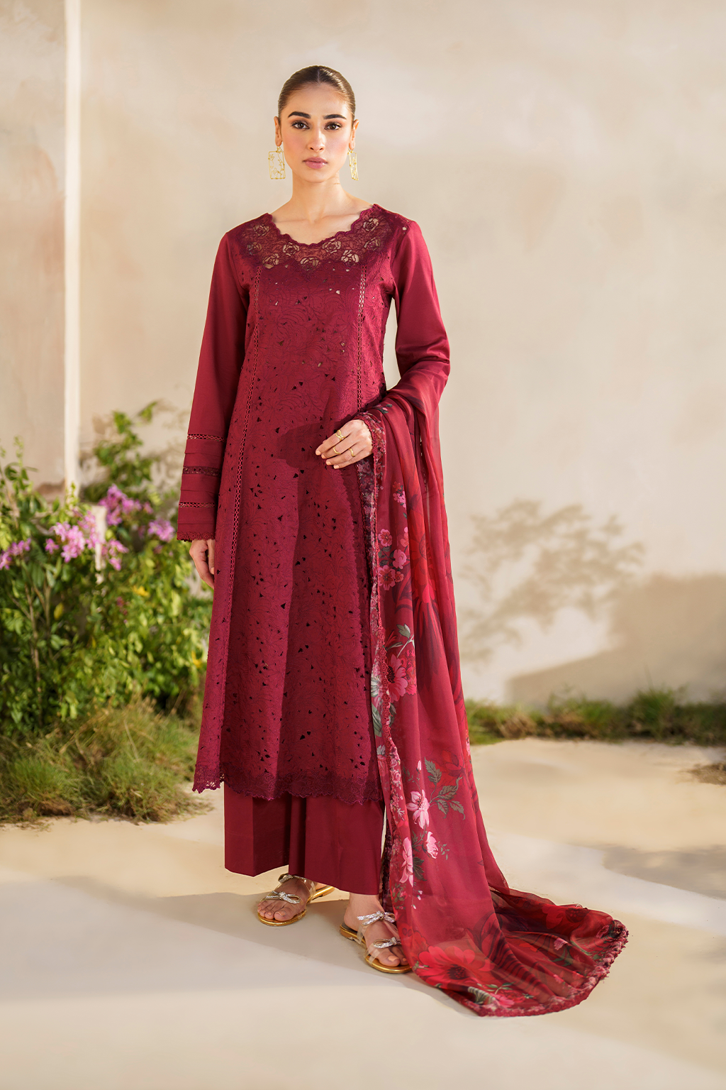 SFL-02 Embroidered Lawn - Iznik