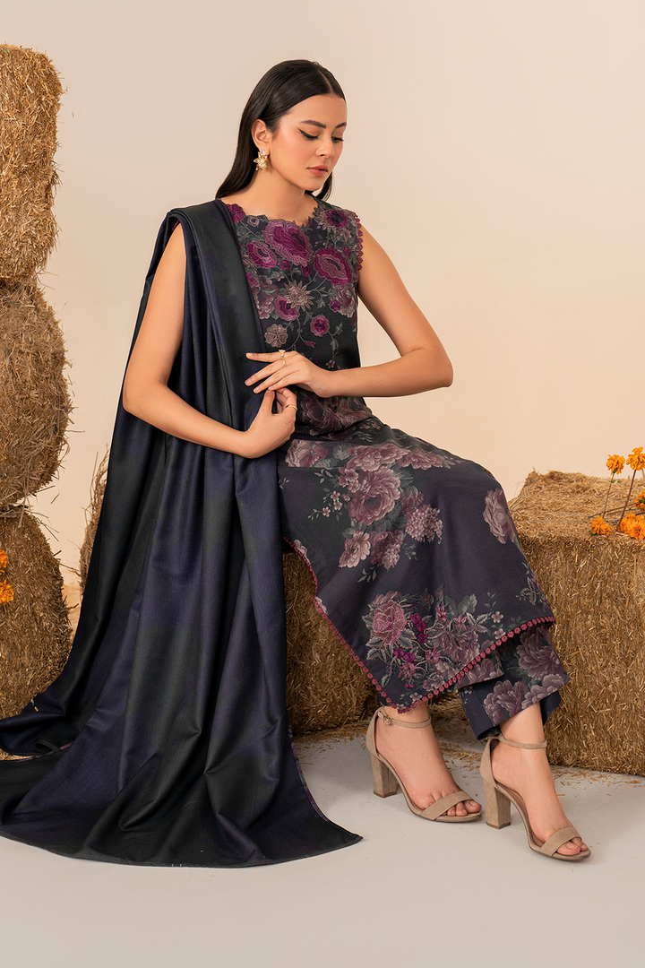 UE-353 Printed Khaddar - Iznik