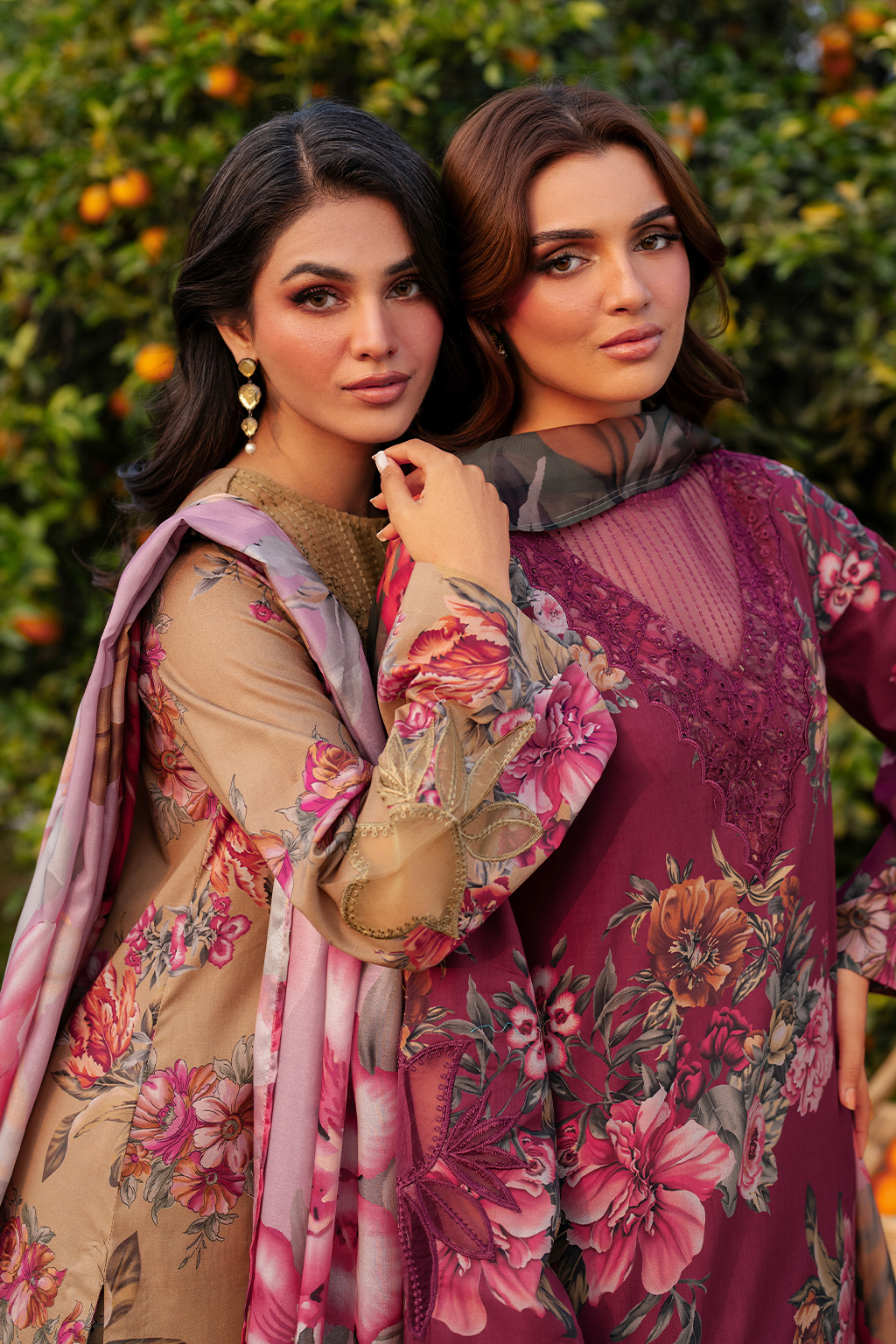 UE-384 Printed Lawn - Iznik