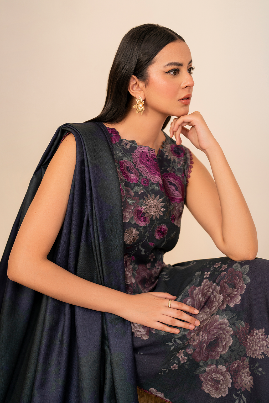 UE-353 Printed Khaddar - Iznik