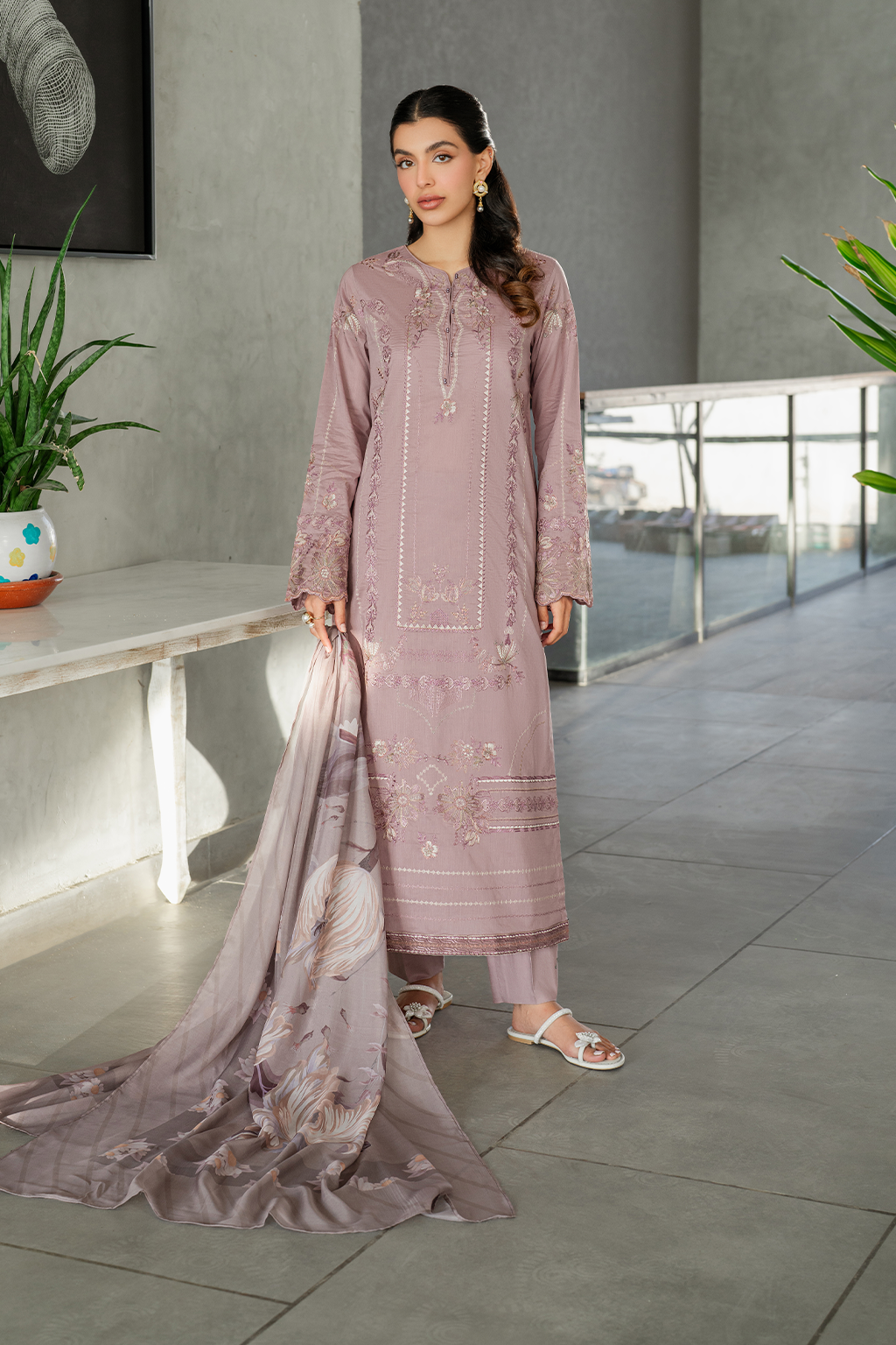 UE-398 Embroidered Lawn