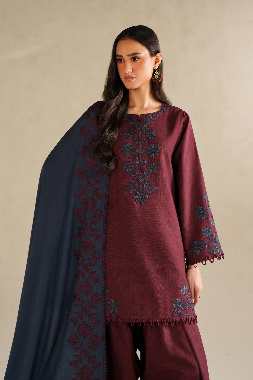 UE-592 Printed Khaddar