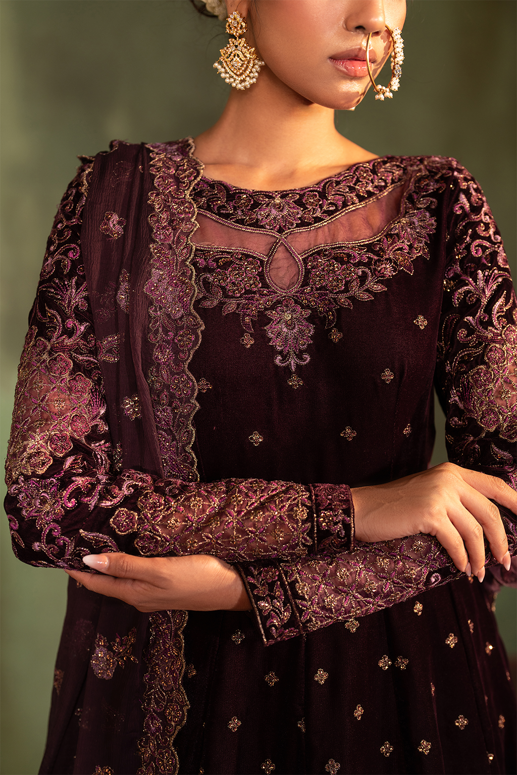 IV-54 Embroidered Velvet - Iznik Global