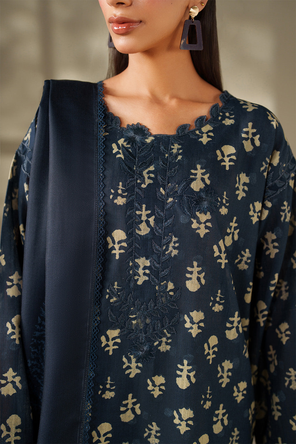 UE-560 Printed Khaddar