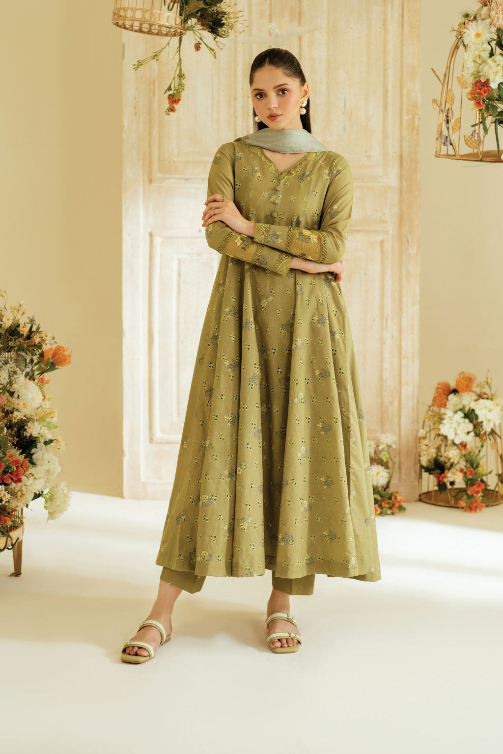 UE-447 Printed Lawn - Iznik