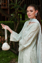 UE-527 Printed Lawn - Iznik