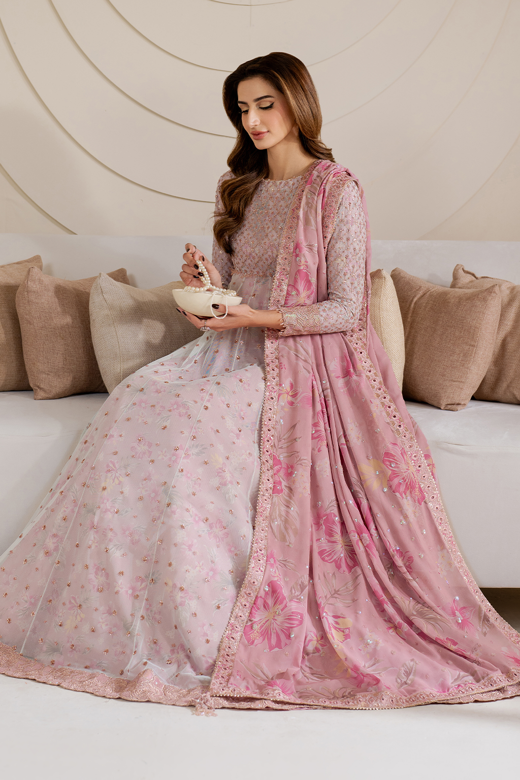 CC-64  Embroidered Net - Iznik