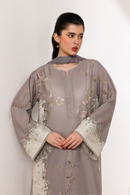 UE-638 Printed Lawn