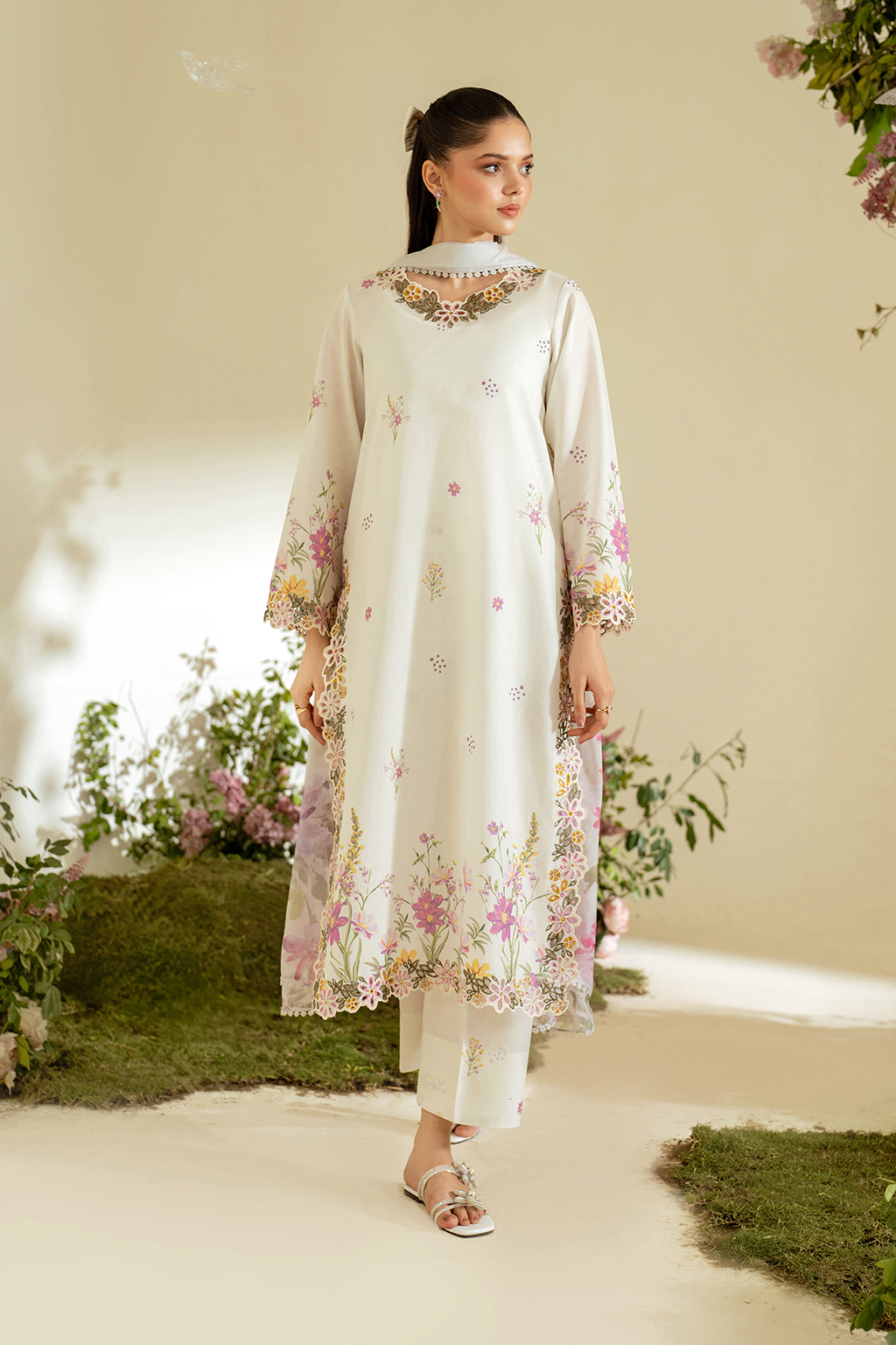 UE-451 Printed Lawn
