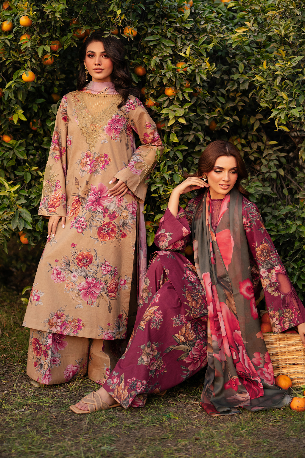 UE-384 Printed Lawn - Iznik