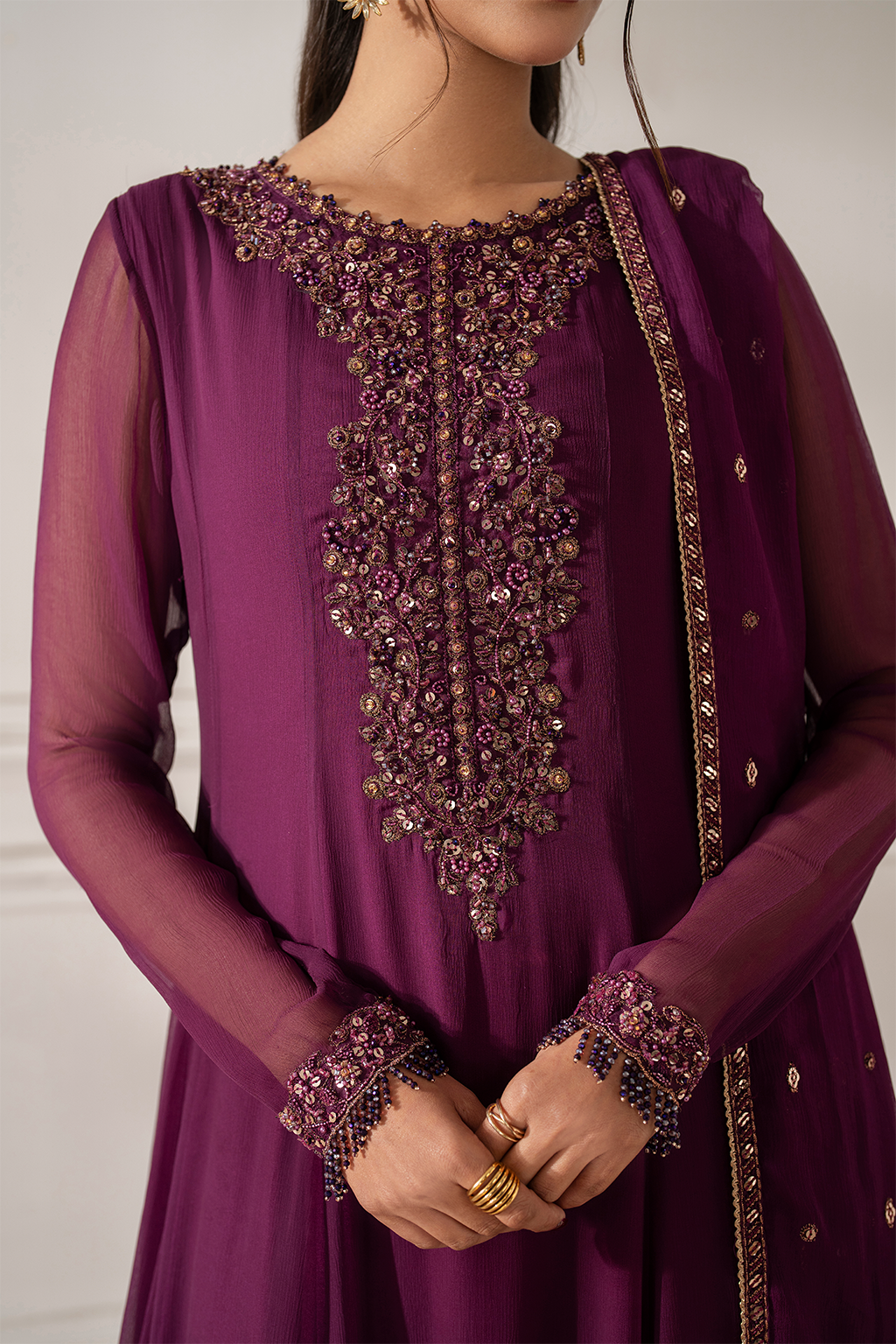 UE-480  Embroidered Chiffon - Iznik