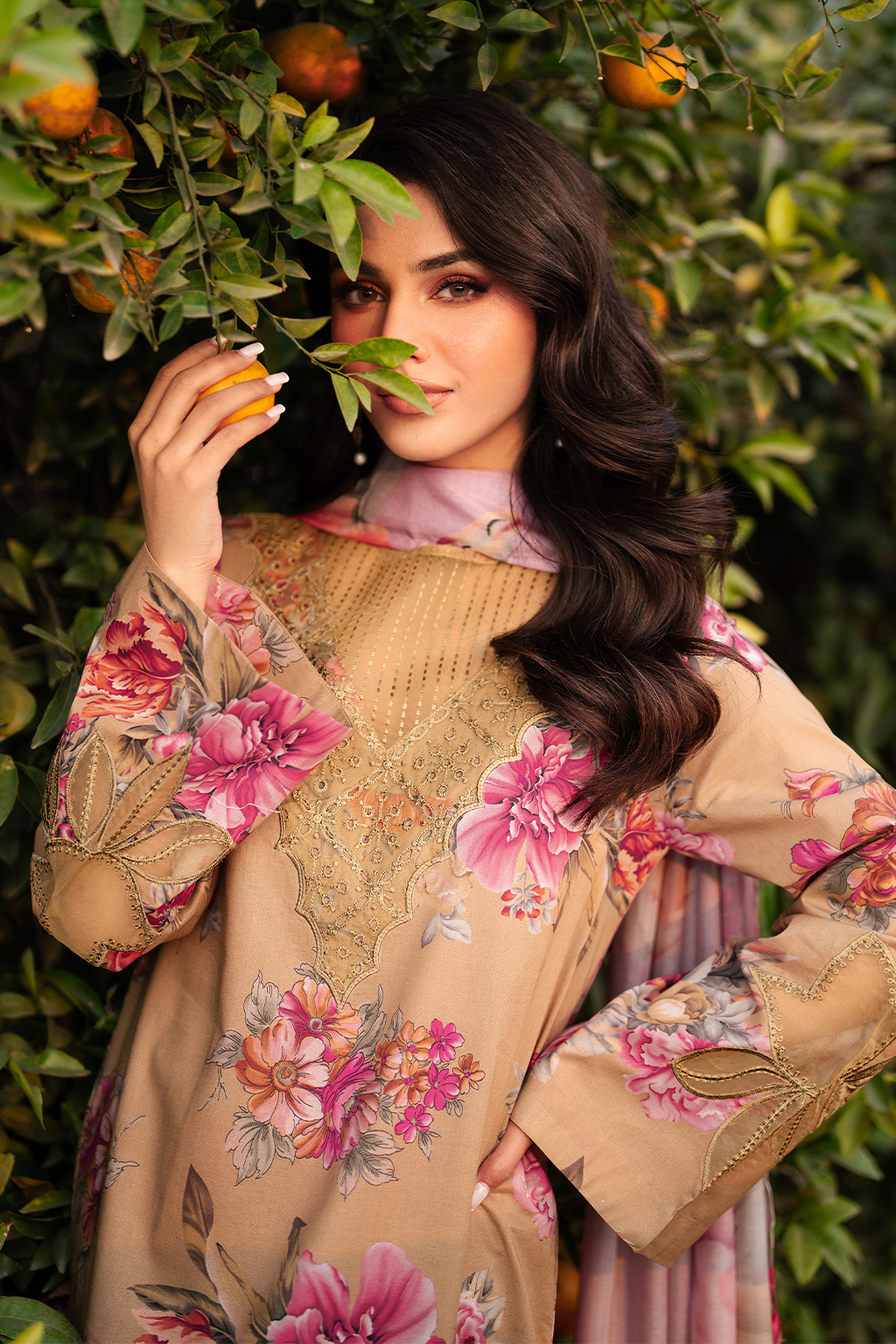UE-384 Printed Lawn - Iznik