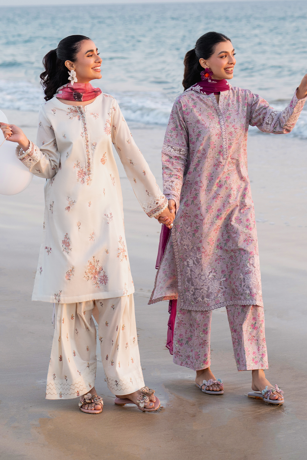 UE-403 Embroidered Lawn - Iznik