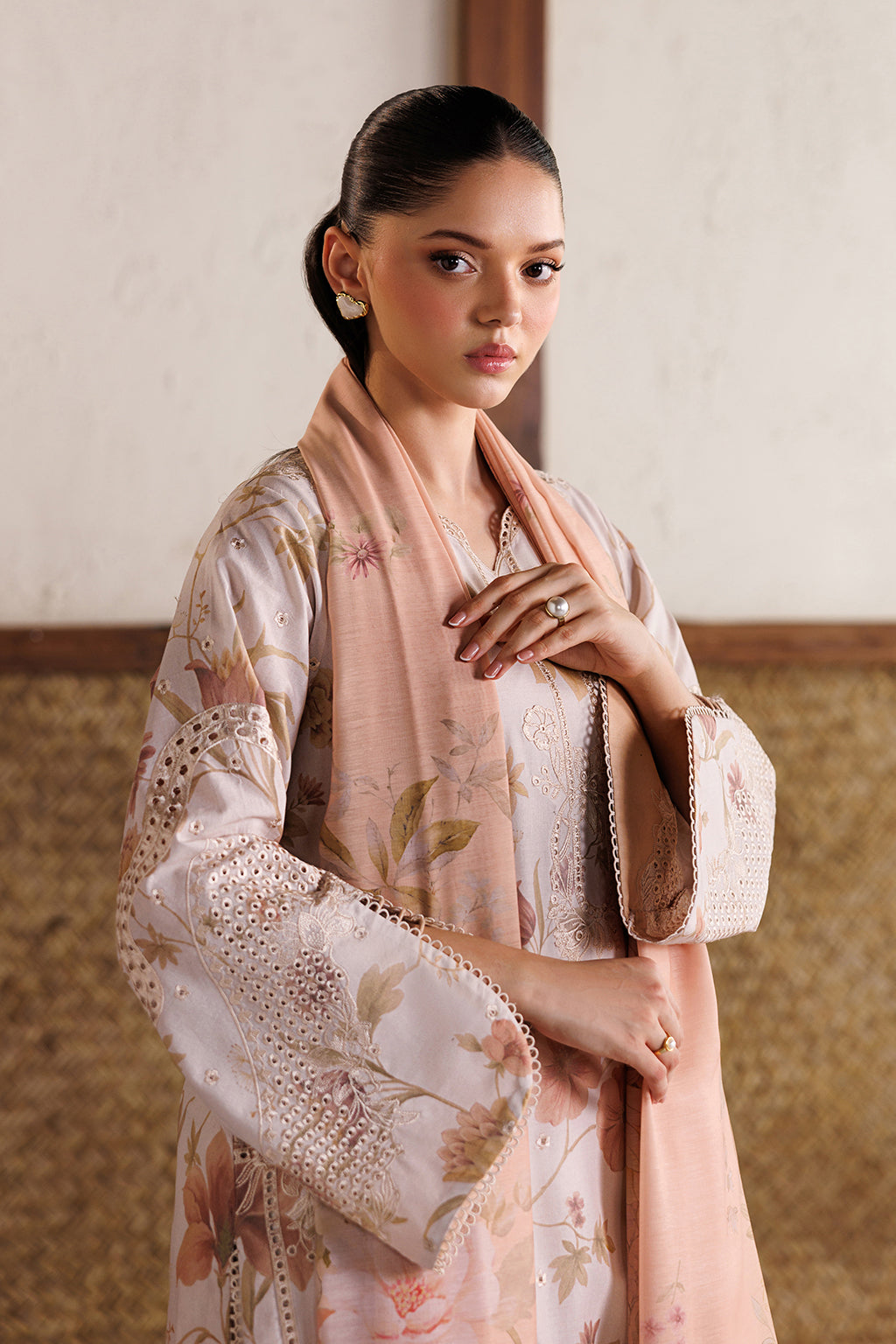 IBE-05 Embroidered Lawn