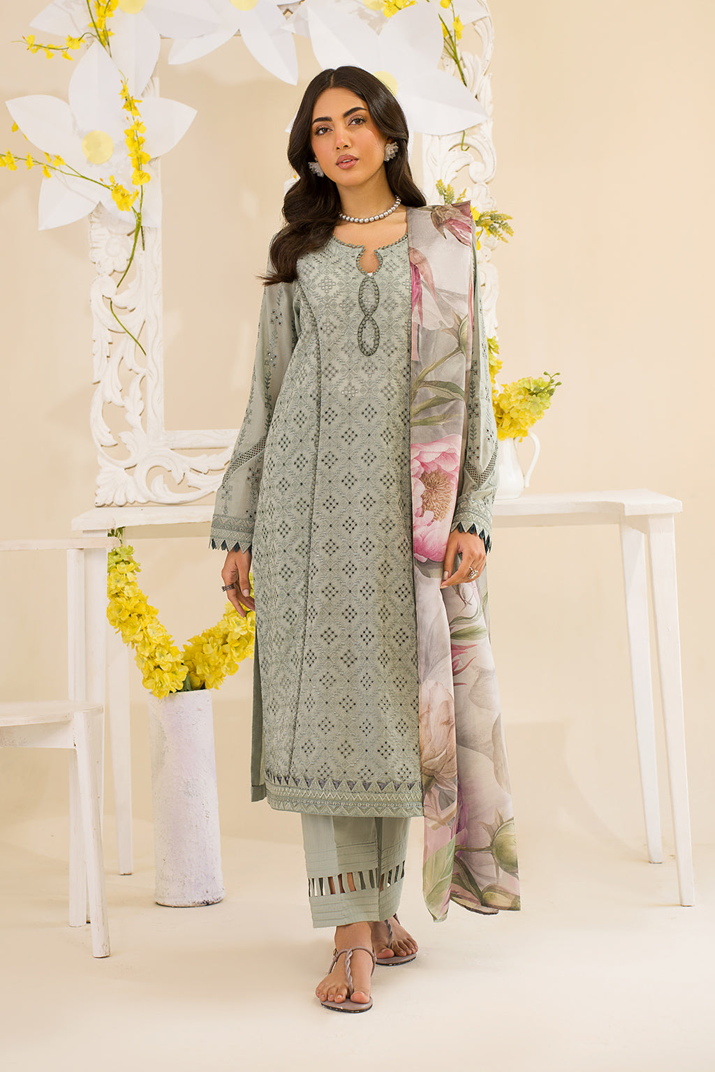 UE-189 Sleekchic - Iznik