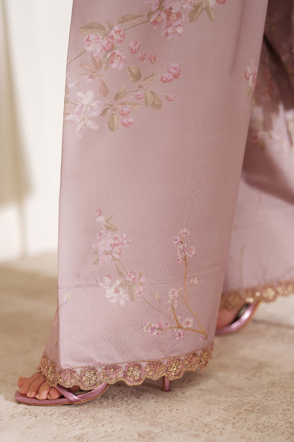 UE-540 Printed Formals