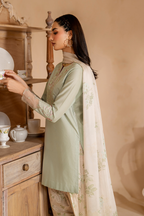 UE-472   Embroidered Lawn - Iznik