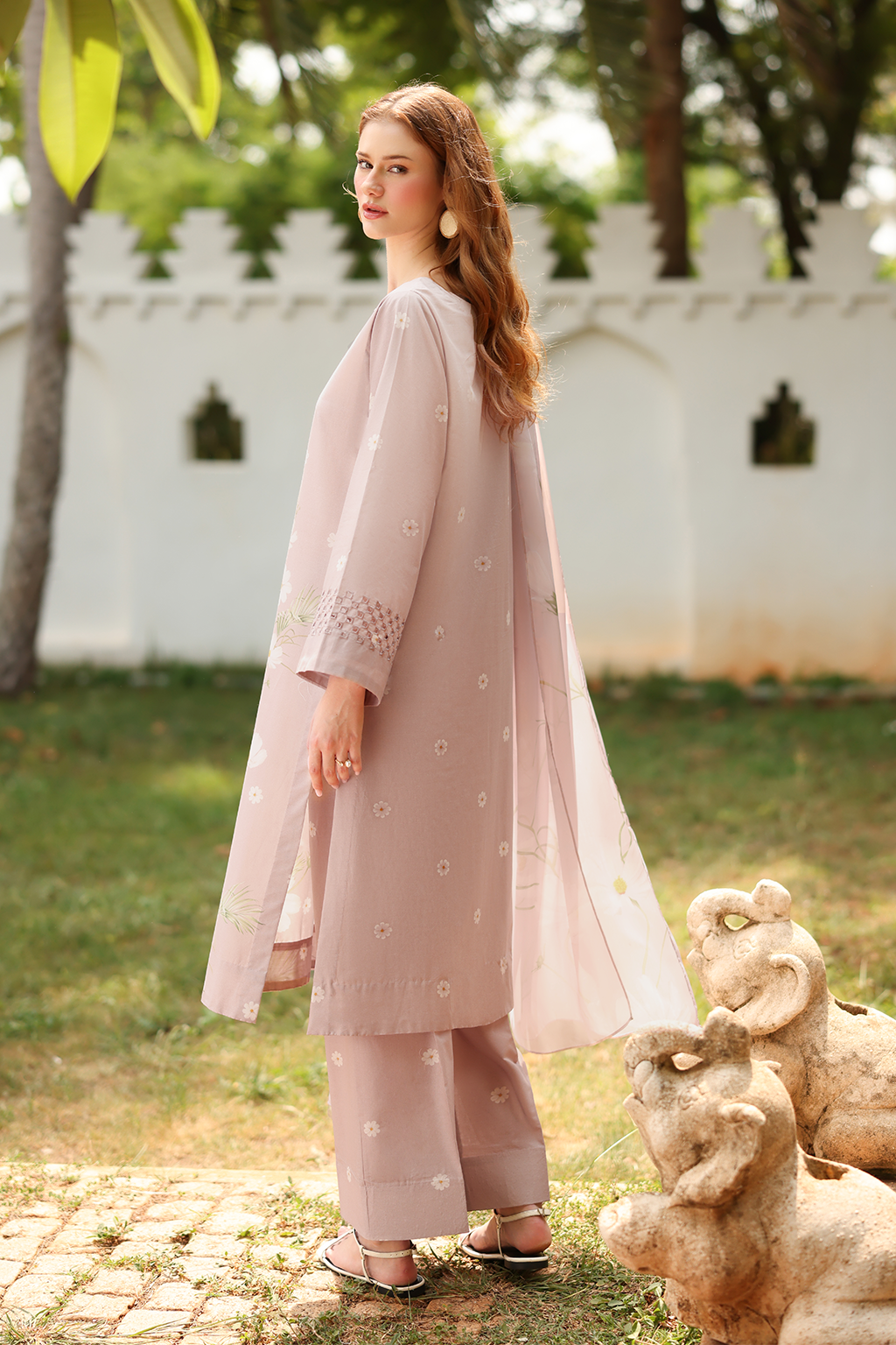 UE-529  Printed Lawn - Iznik