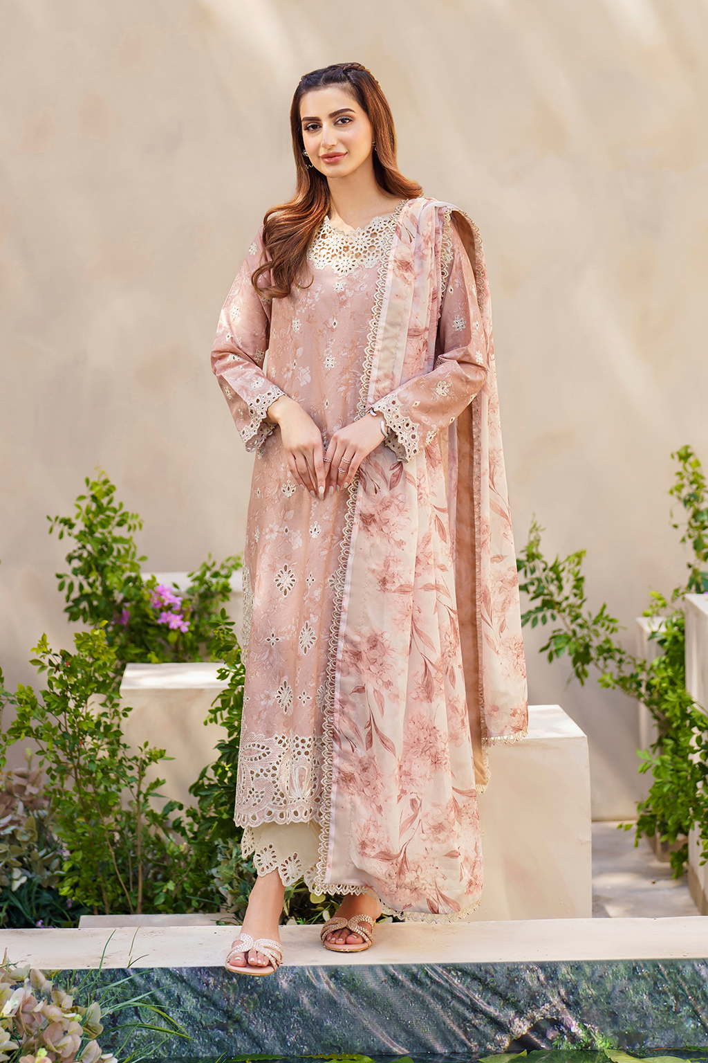 SFL-11 Embroidered Lawn - Iznik