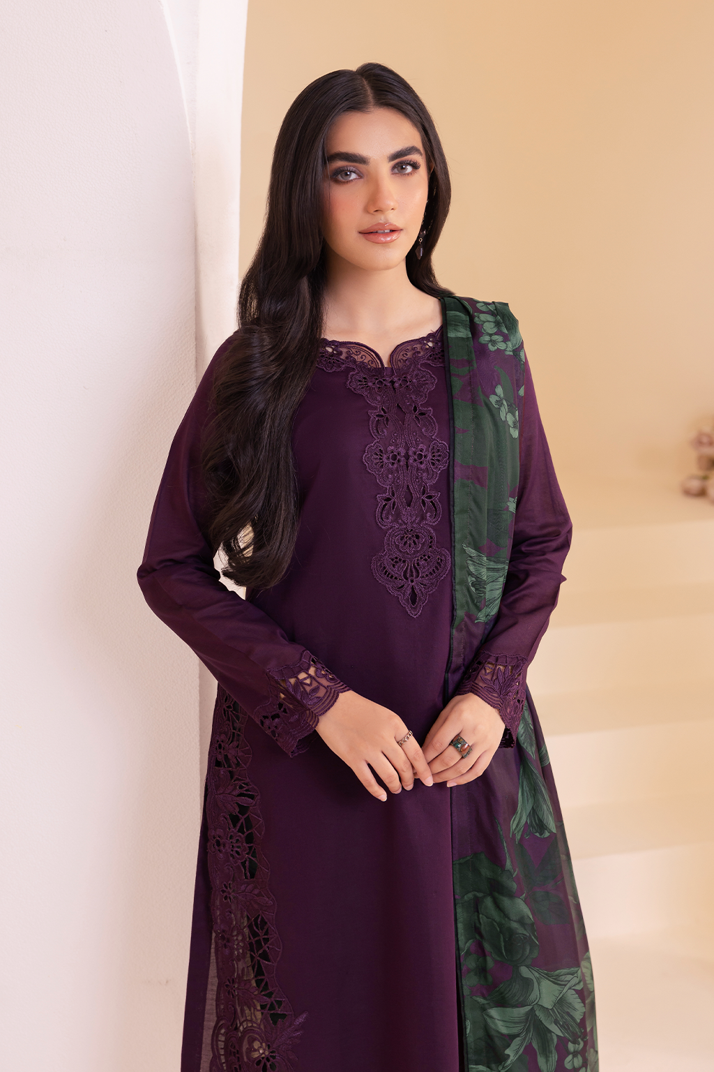 UE-257 Embroidered Lawn Secondary image