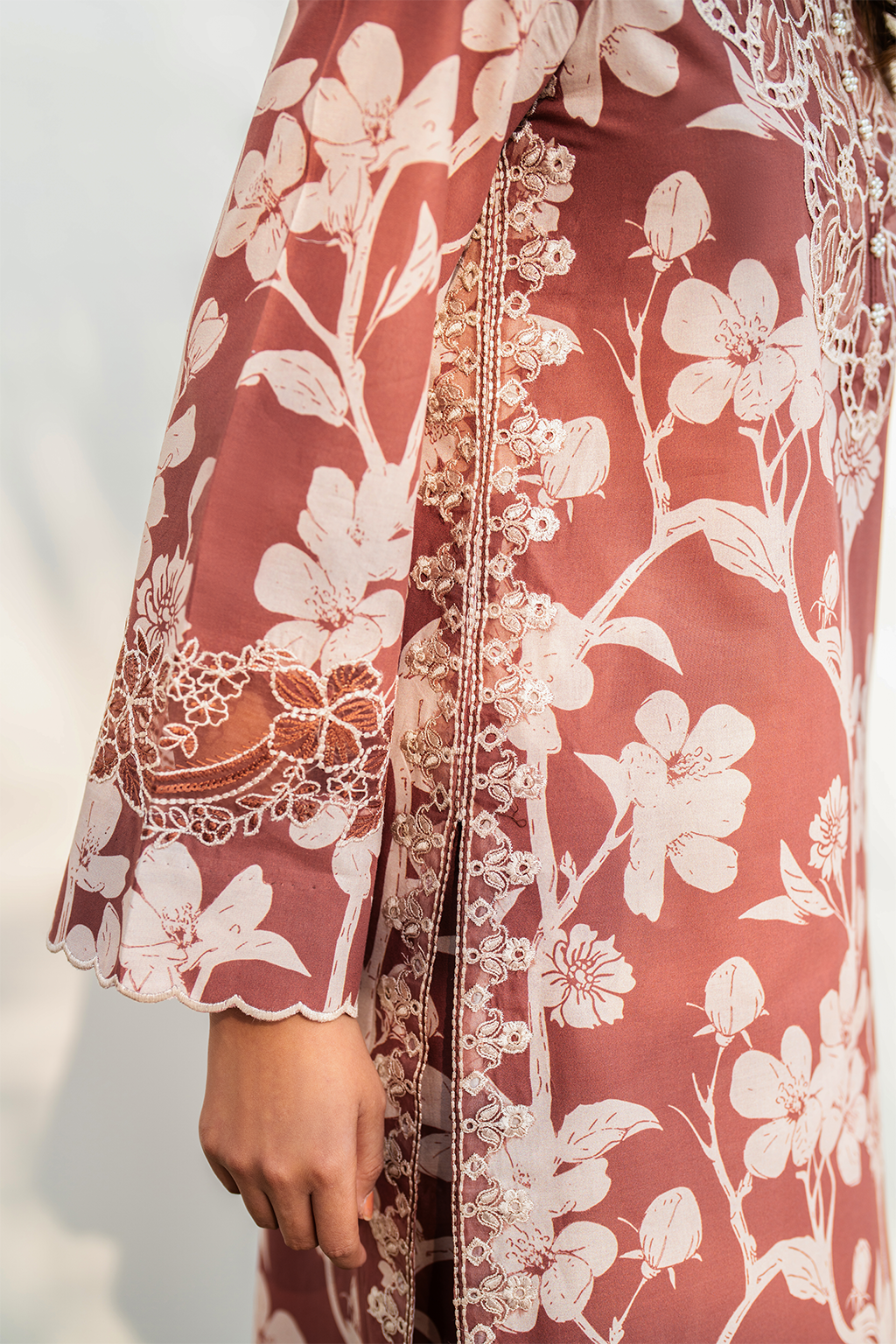 UE-386 Printed Lawn