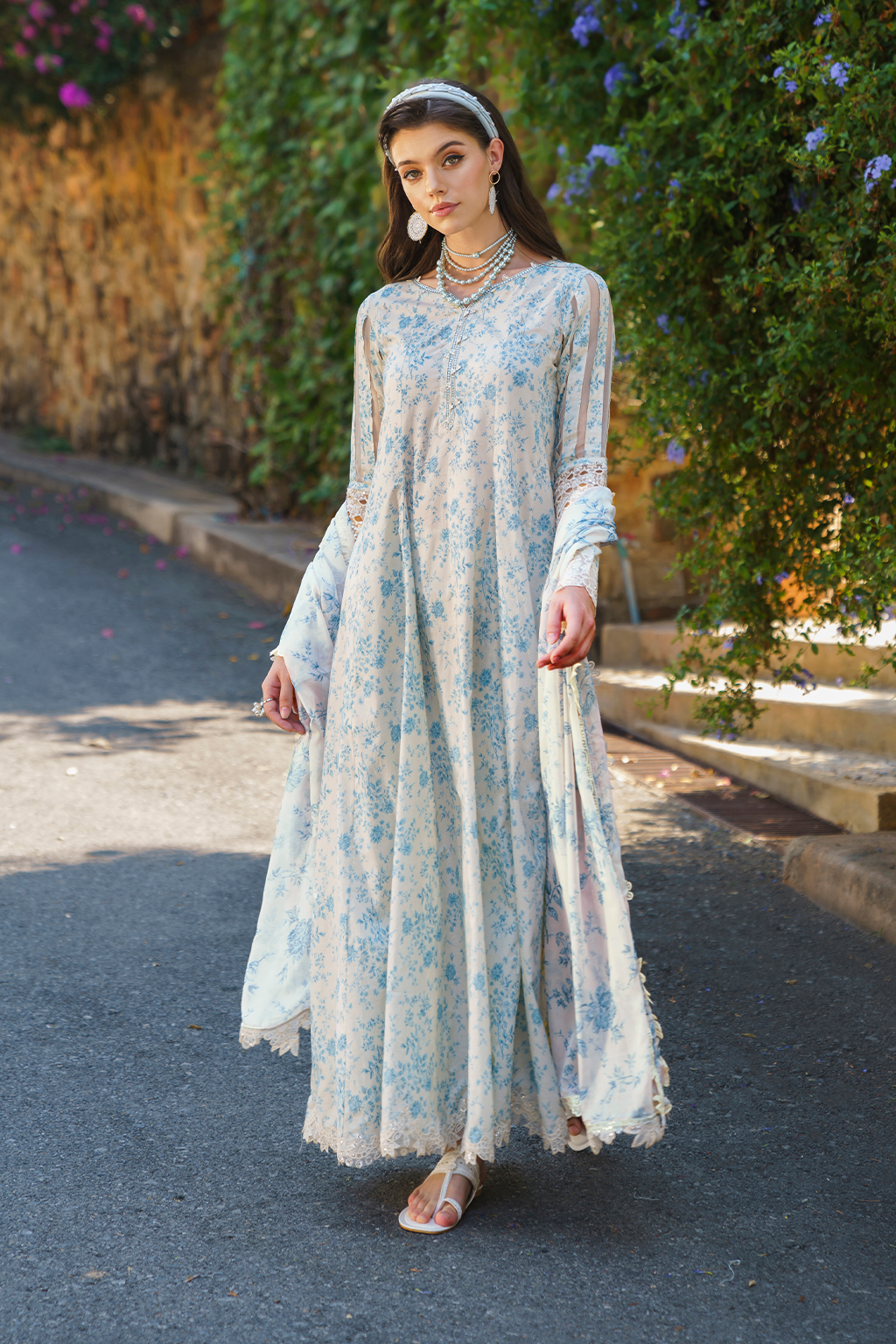 UE-246 Printed Lawn - Iznik