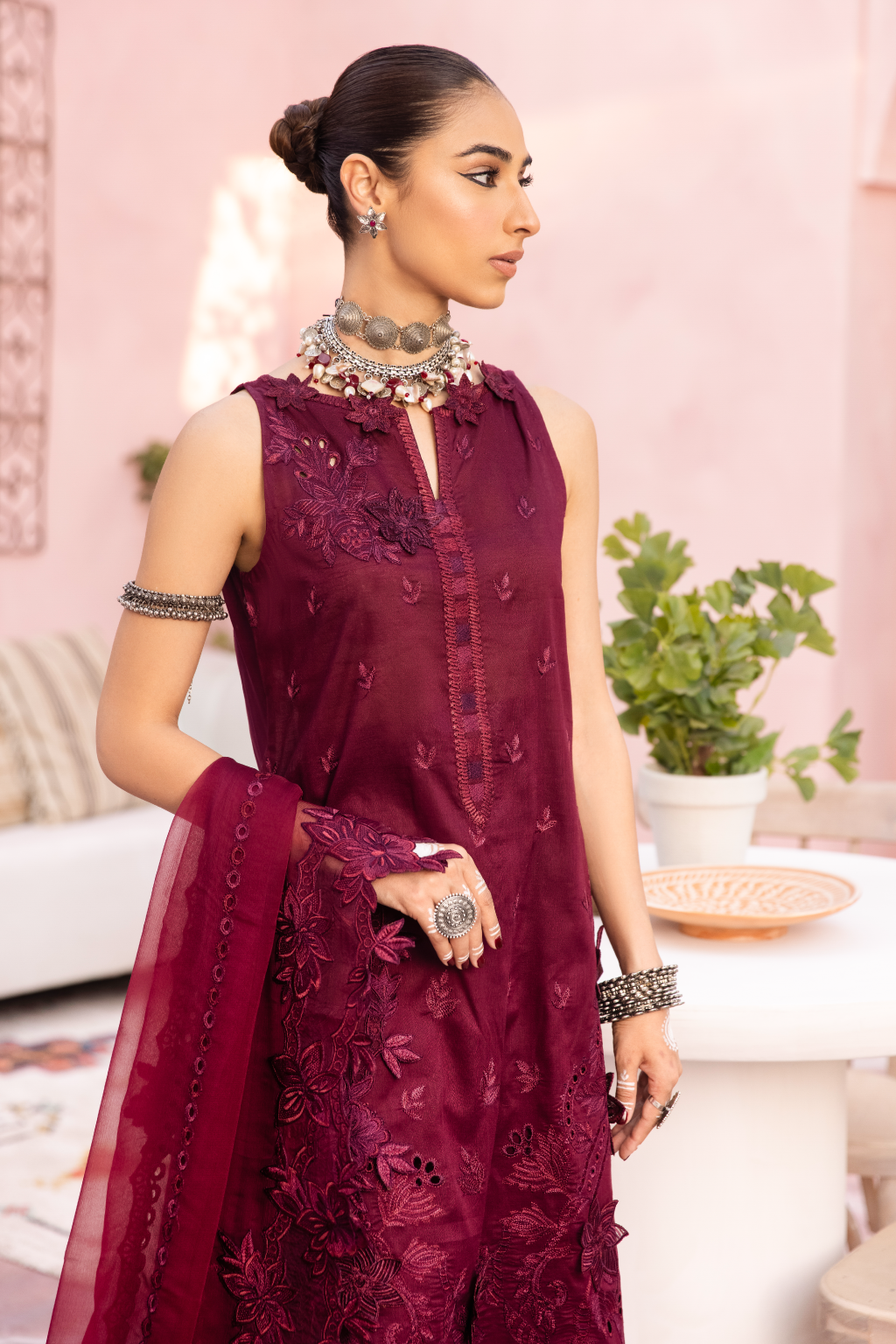 IE-09 - Khustar - Iznik Global