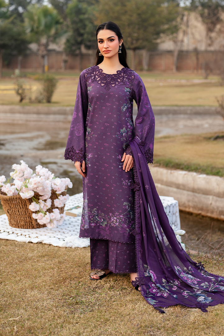 UE-387 Printed Lawn - Iznik