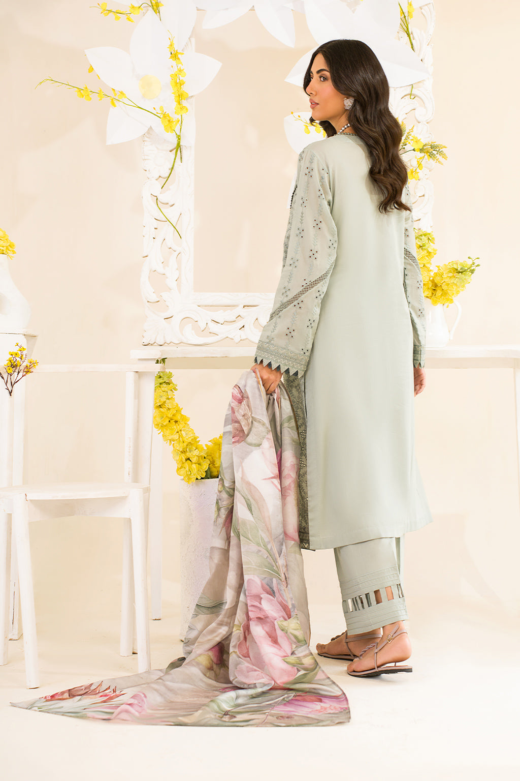 UE-189 Sleekchic - Iznik