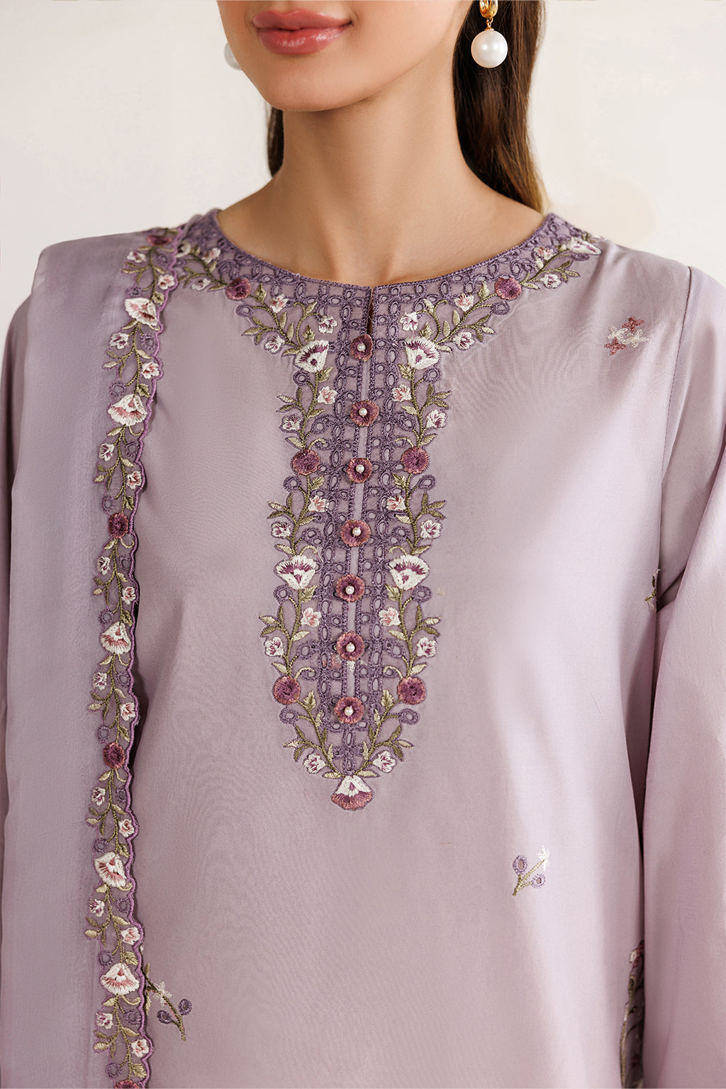 UE-692 Embroidered Lawn Secondary image