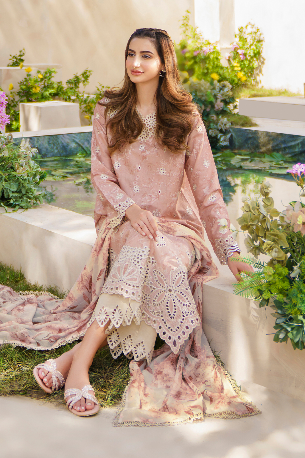 SFL-11 Embroidered Lawn - Iznik