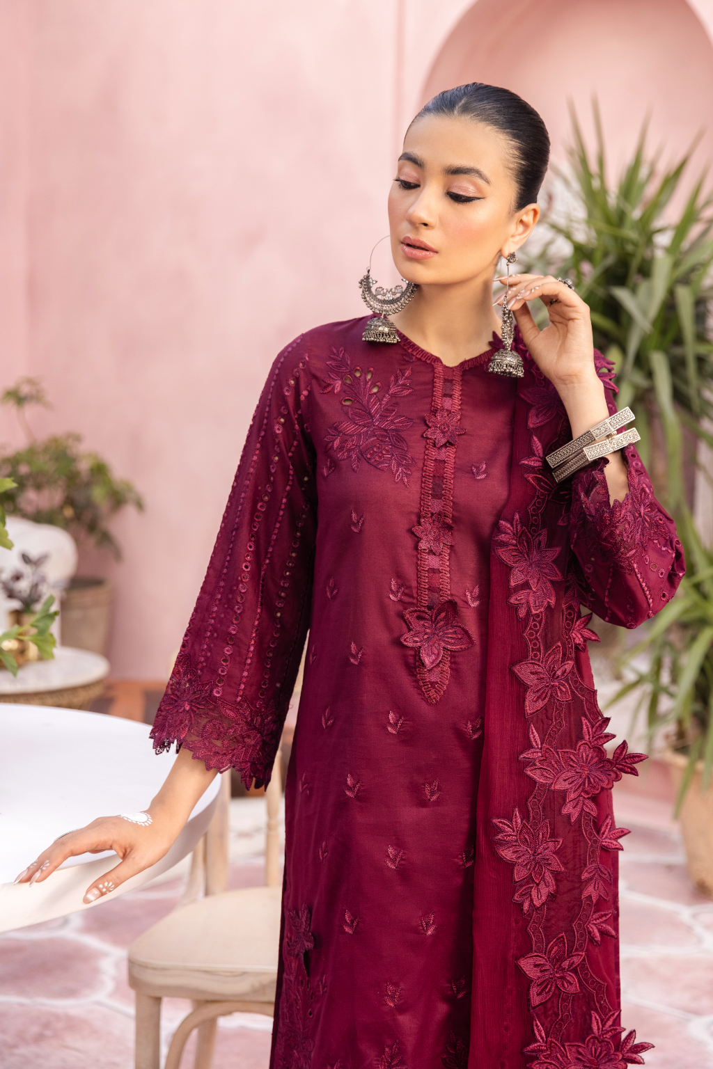 IE-09 - Khustar - Iznik Global