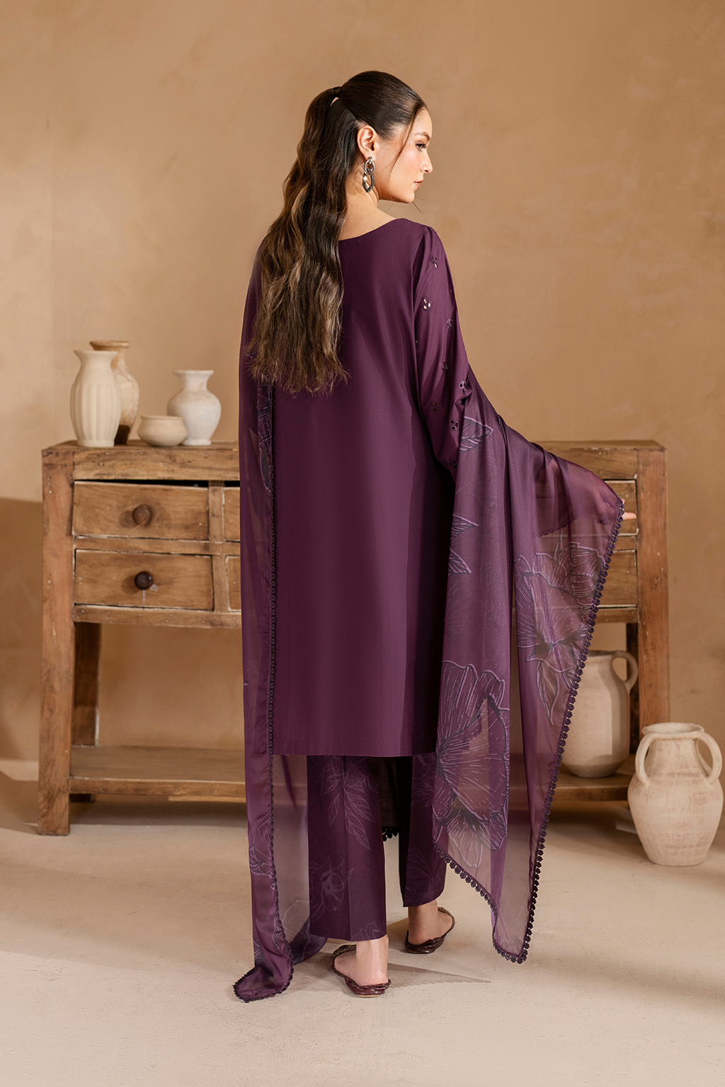 UE-467  Embroidered Lawn - Iznik