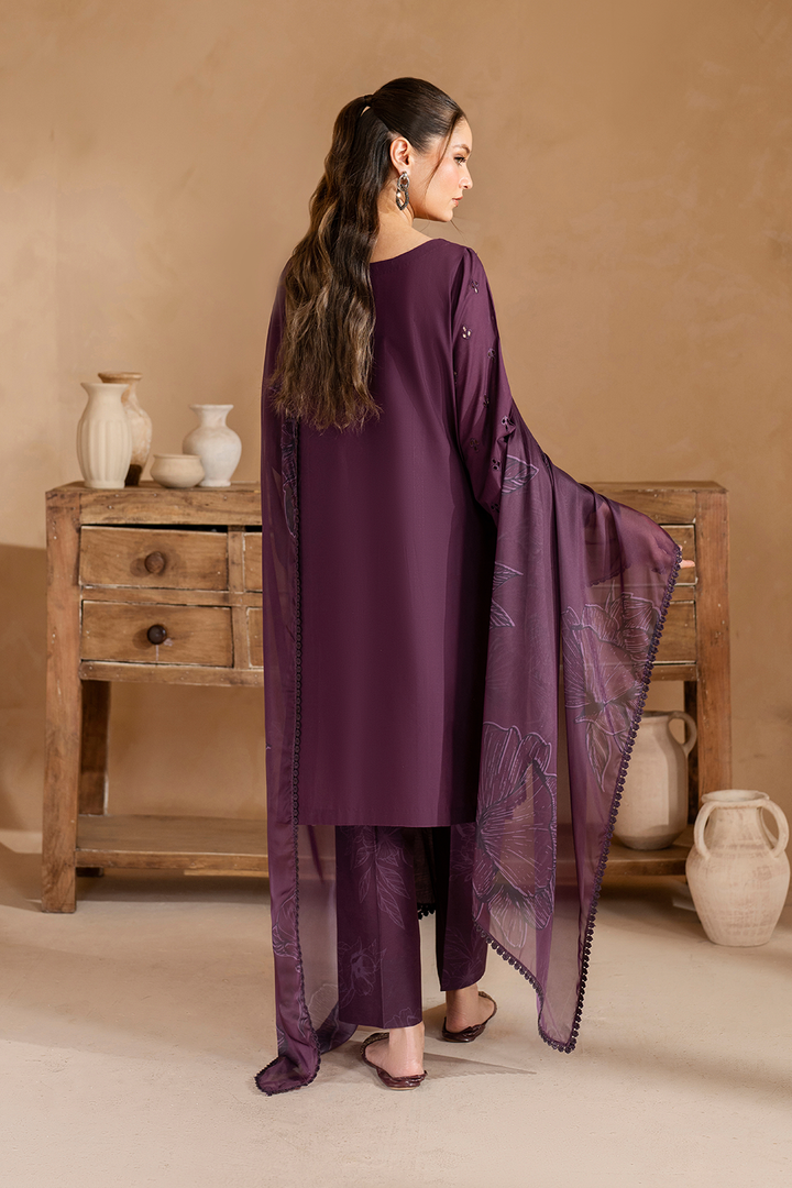 UE-467  Embroidered Lawn