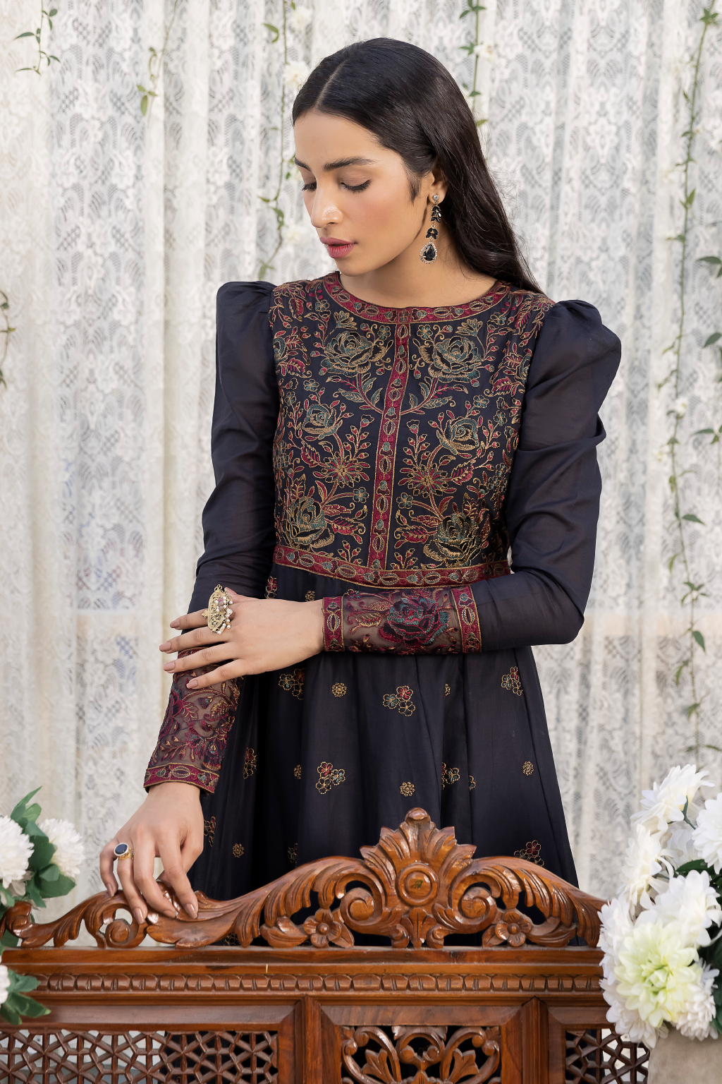 IP-174 - Black Petunia - Iznik