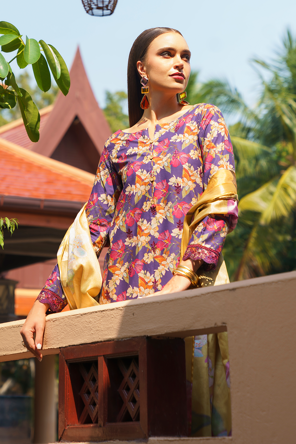 UE-233 Printed Lawn - Iznik