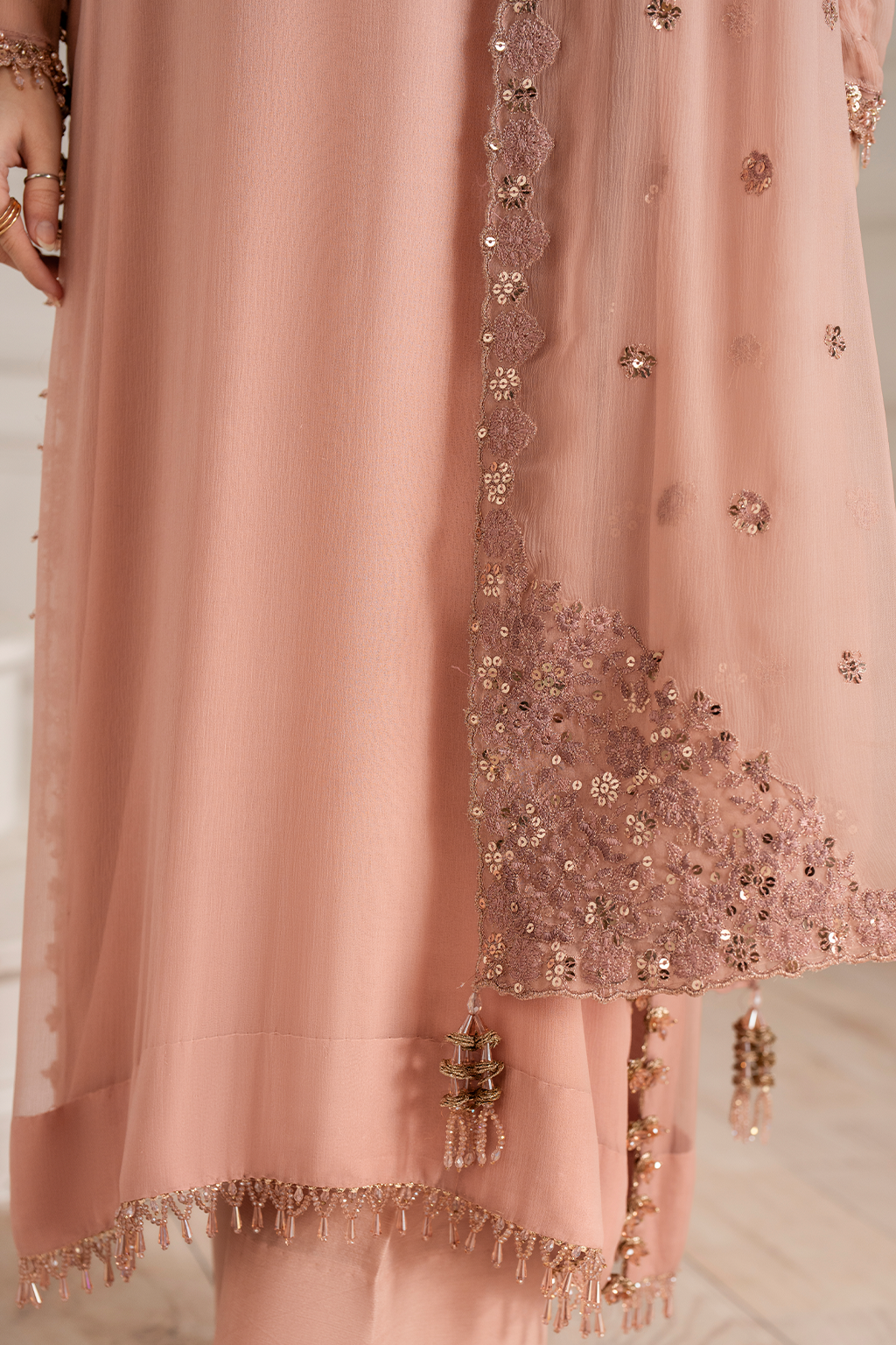 UE-479 Embroidered Chiffon - Iznik