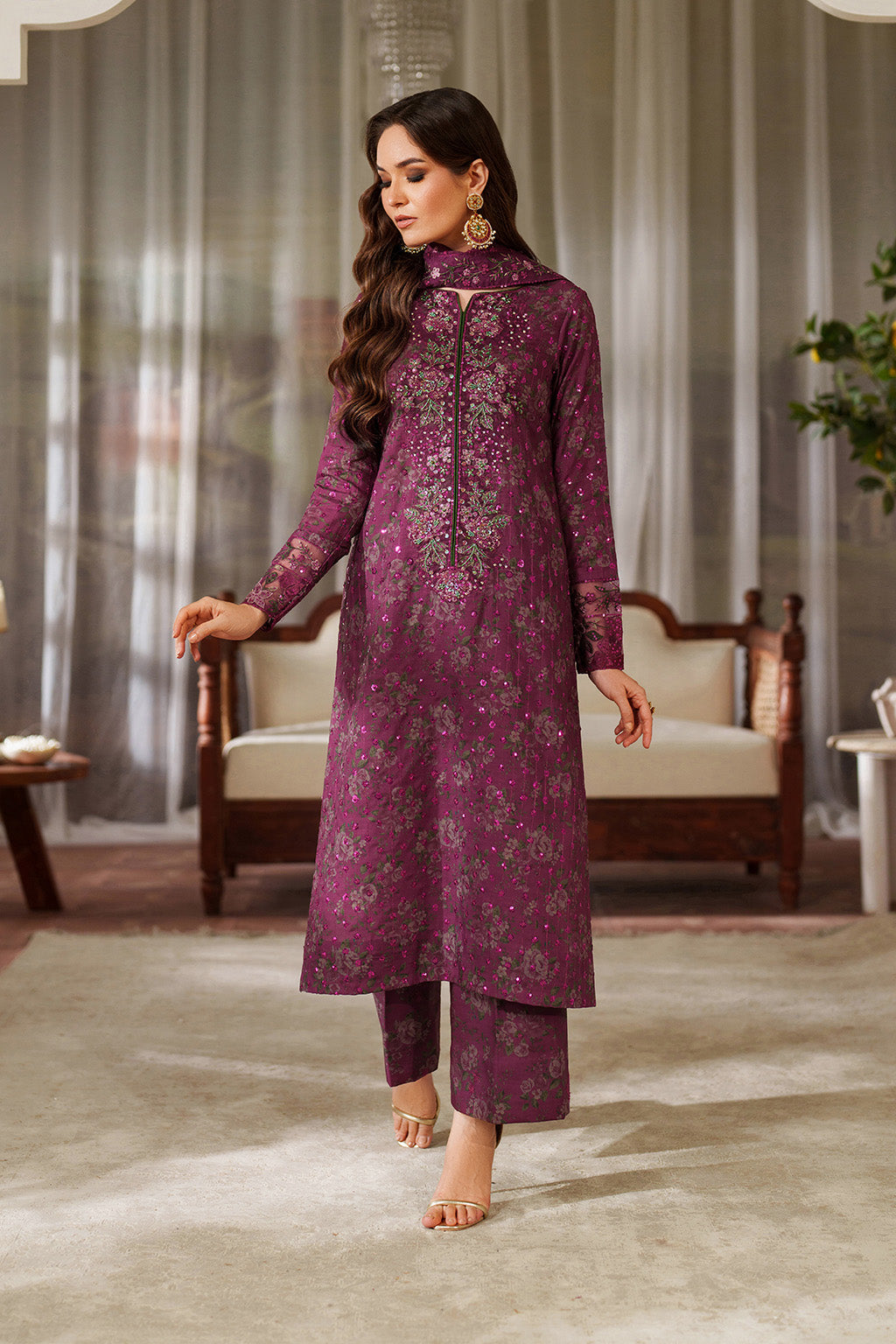 UE-538  Printed Formals