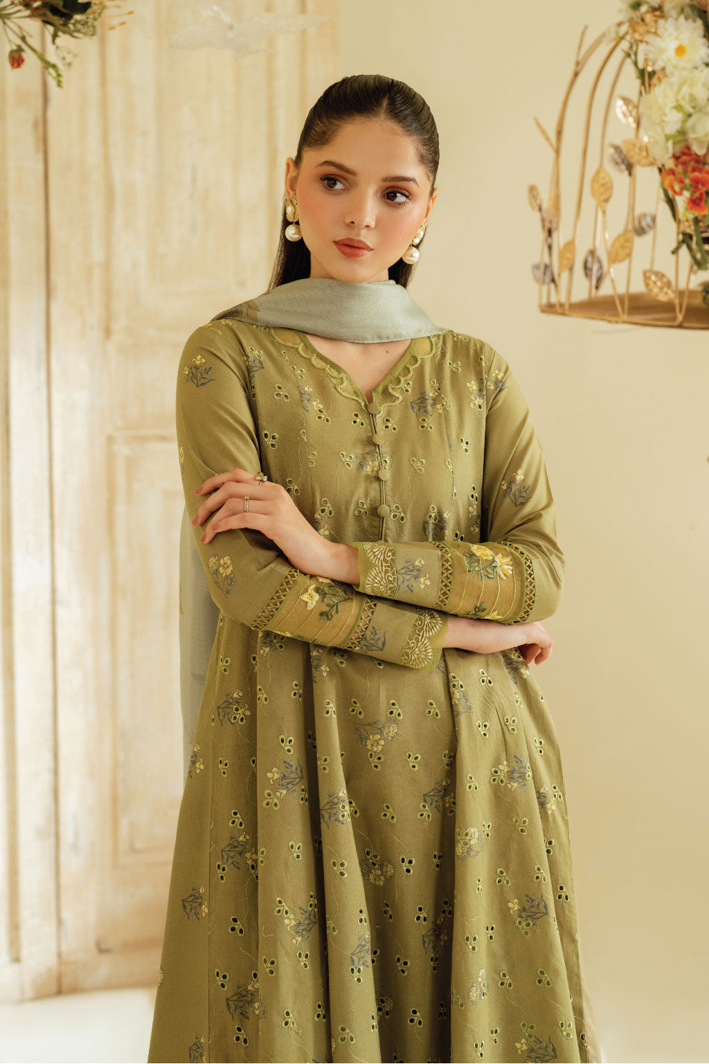 UE-447 Printed Lawn - Iznik