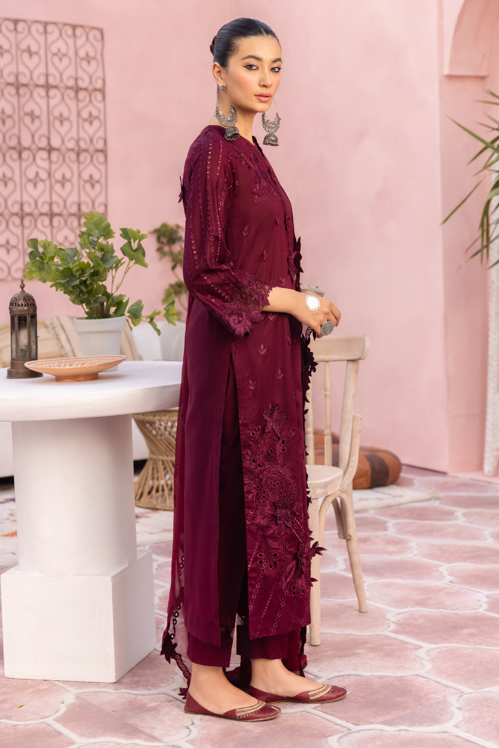 IE-09 - Khustar - Iznik Global