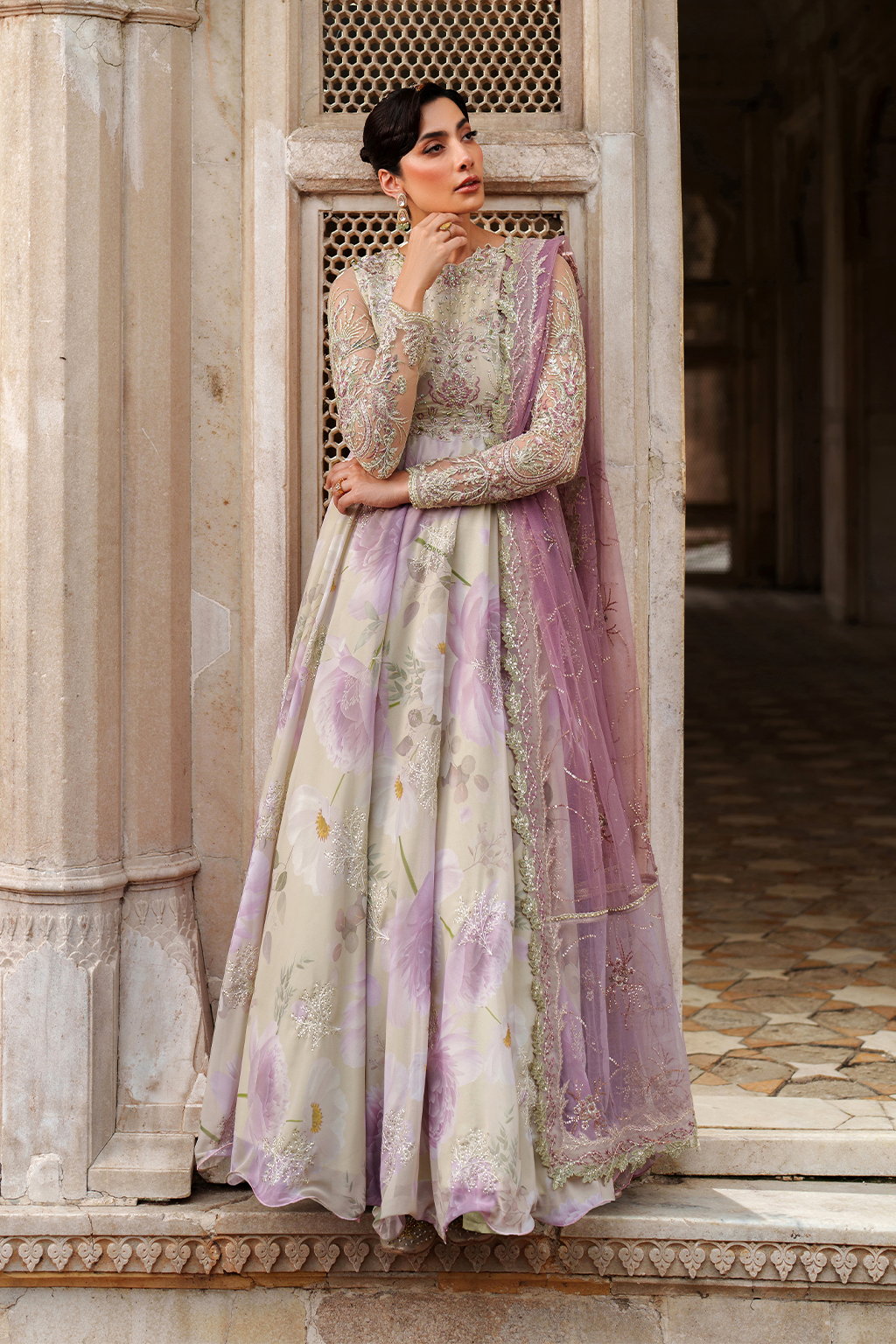 UE-546 Embroidered Chiffon - Iznik