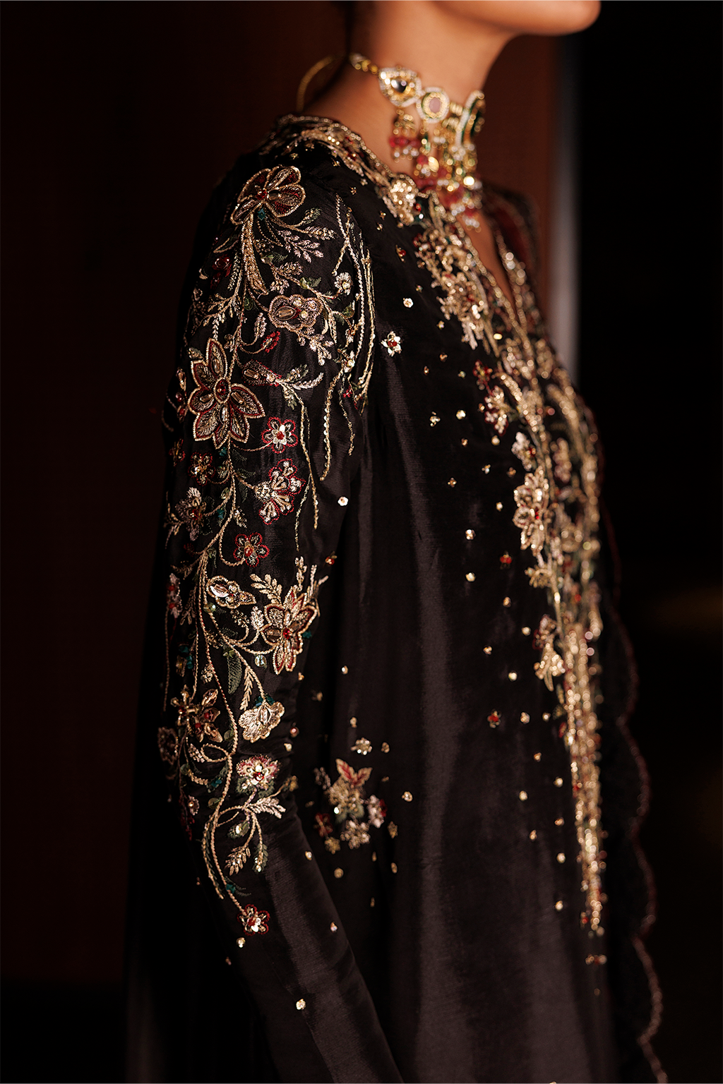 UE-716 Embroidered Ramen Silk Secondary image