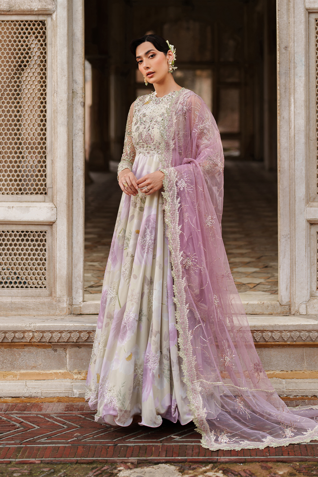 UE-546 Embroidered Chiffon - Iznik