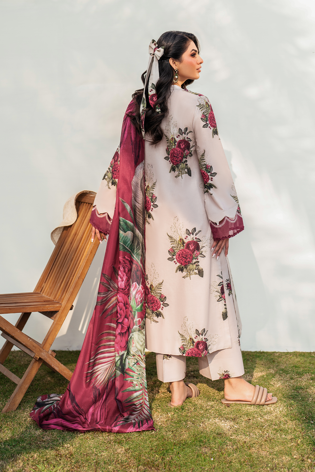 UE-402 Printed Lawn - Iznik